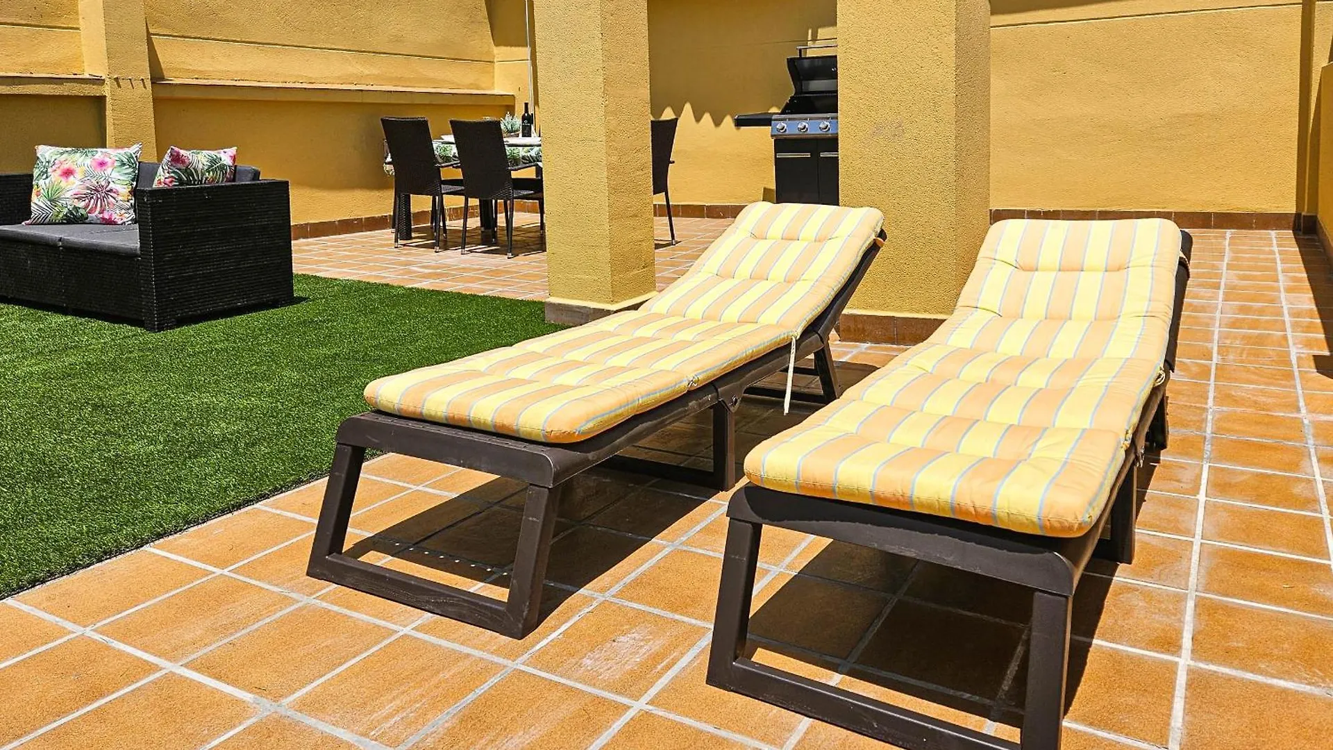 米哈斯科斯塔Penthouse Mirador Del Calahonda Royale公寓